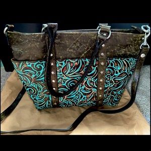 Patricia Nash tooled turquoise collection purse 100% leather NWT